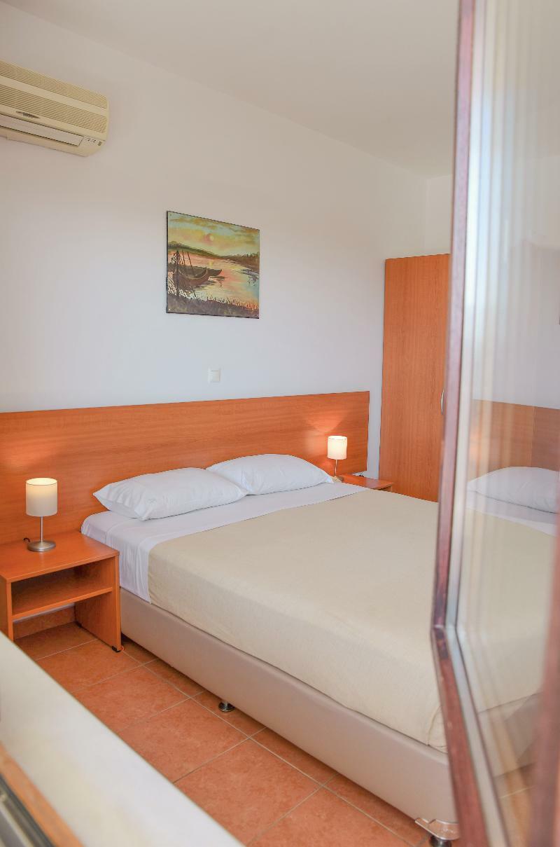 Aparthotel Helena Christina Asgourou Exterior foto